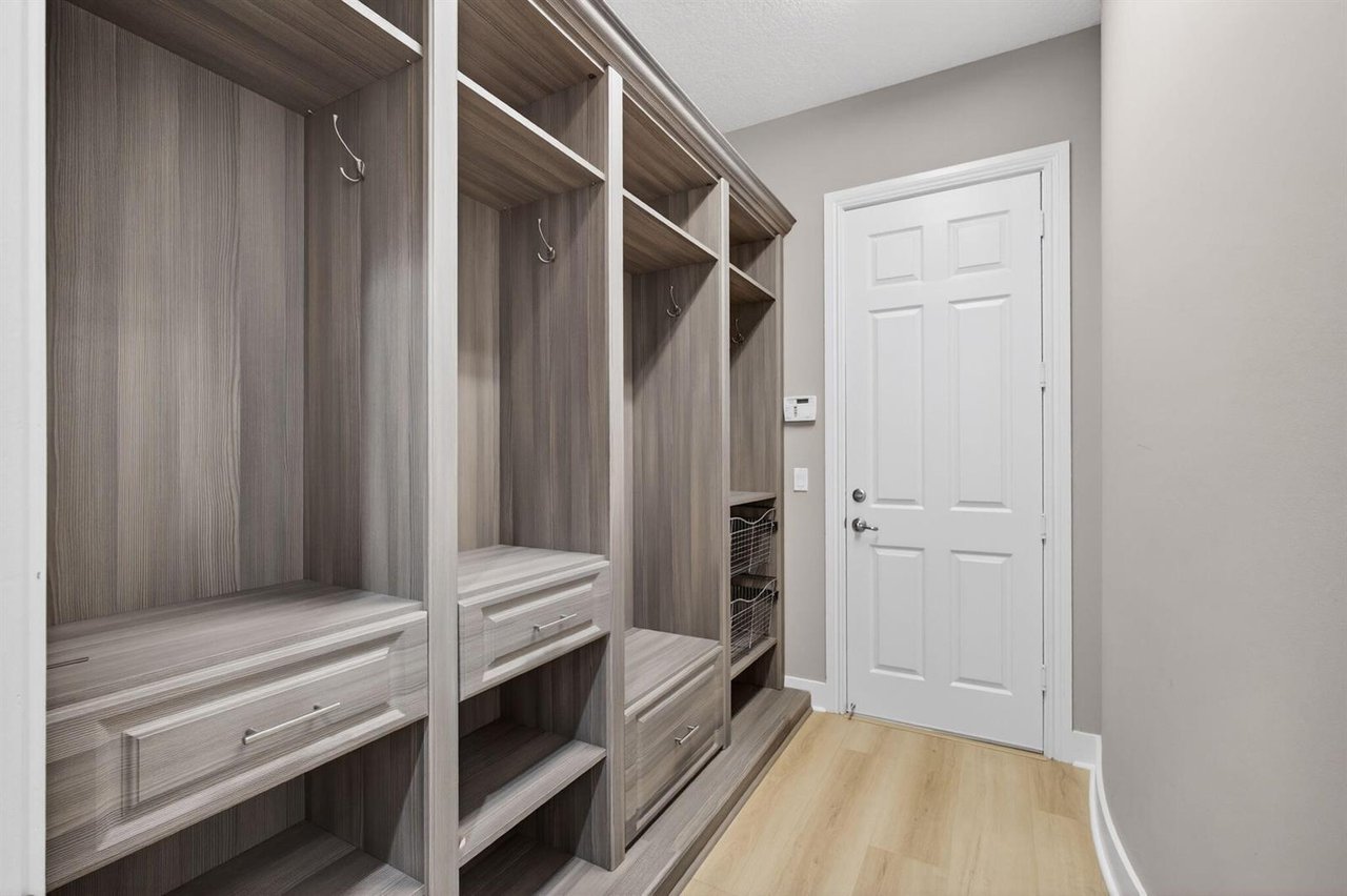 11135 Lynwood Palm Way