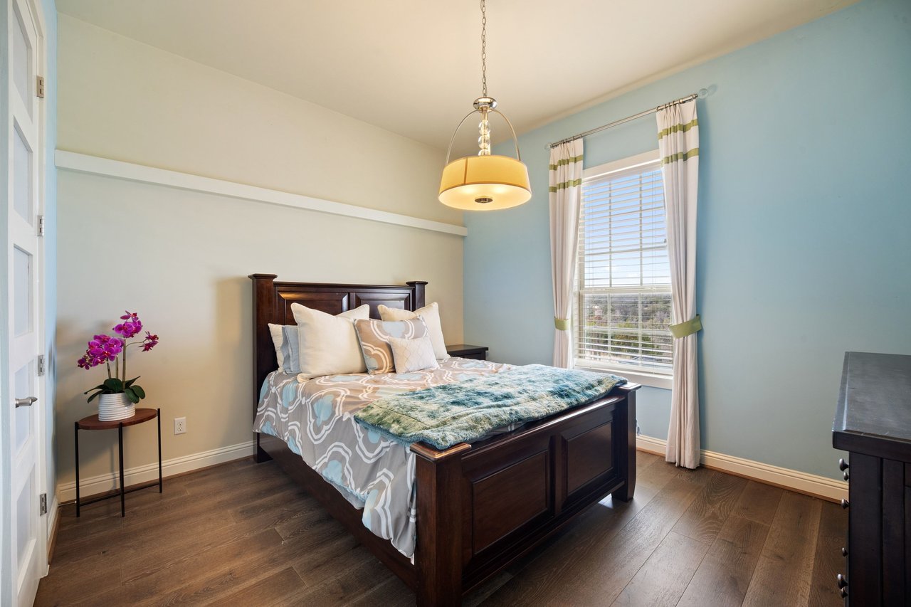 18101 Vistancia Drive