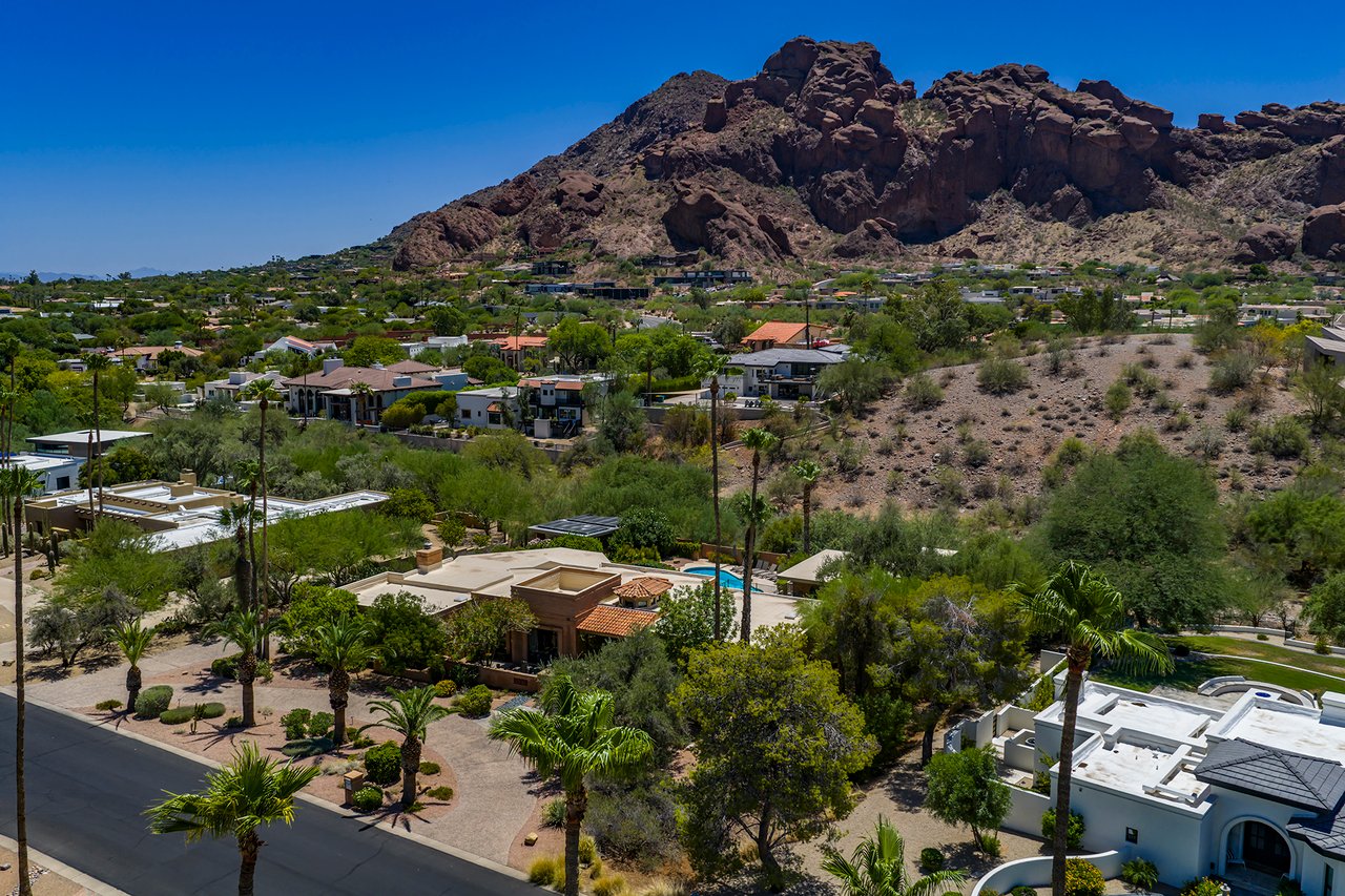 4737 E Valley Vista Lane