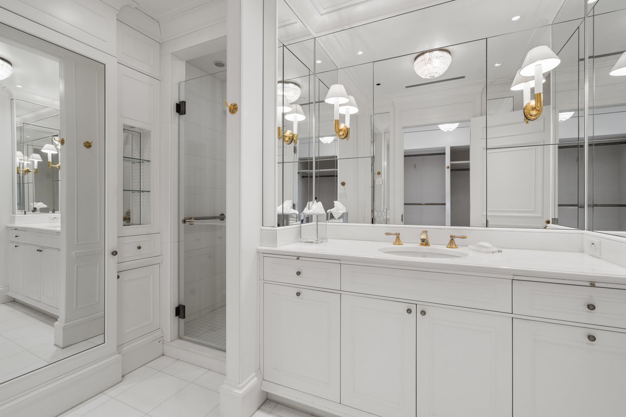 The Carlton House 16BCD