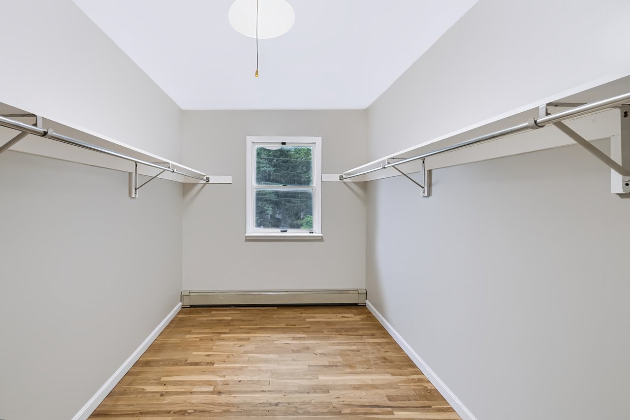 156 River Rd