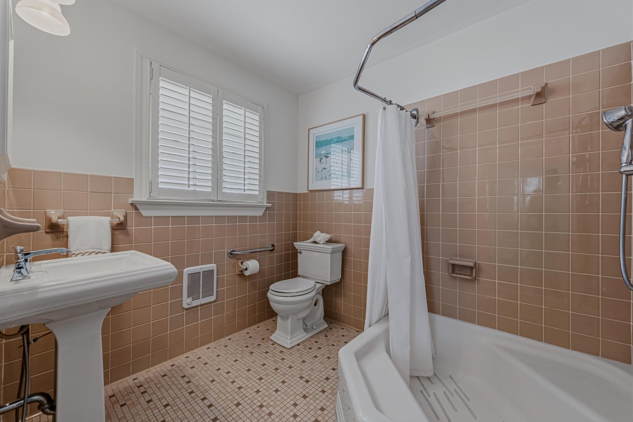 Timeless Living in the Heart of Purcellville