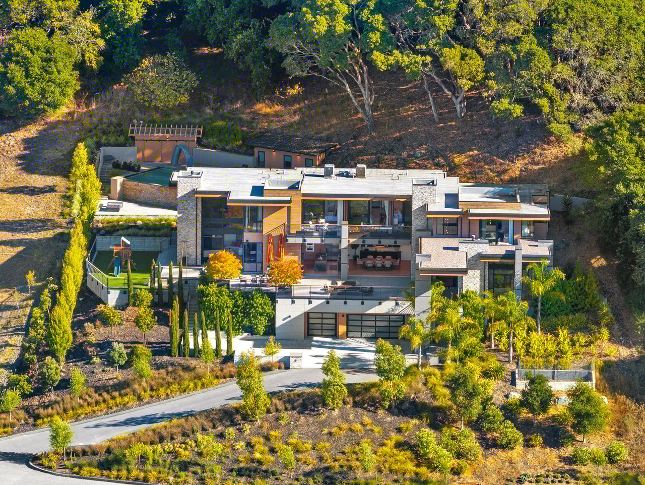 Modern Luxury - Completed in 2020