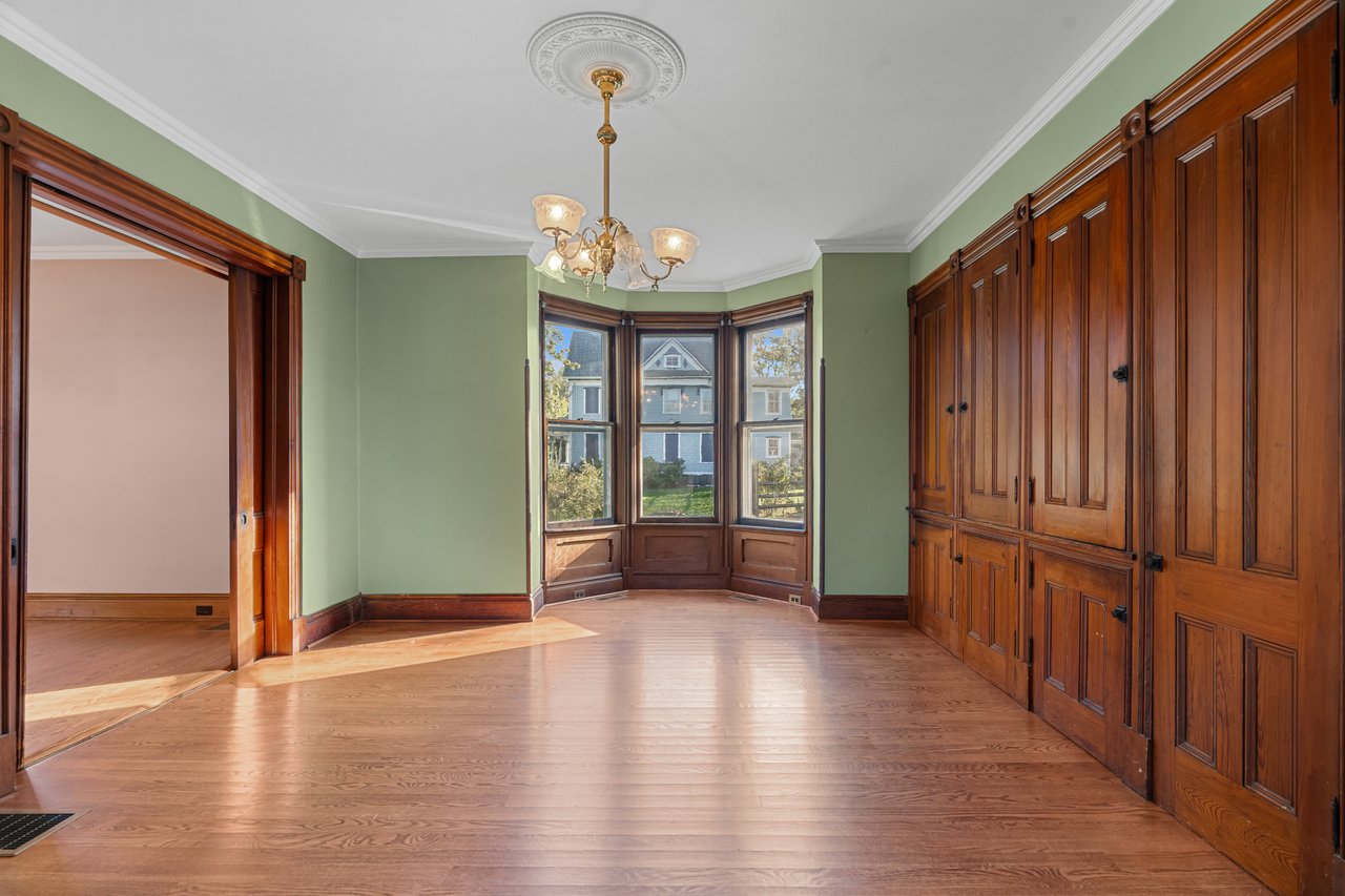 25 Old Turnpike Rd
