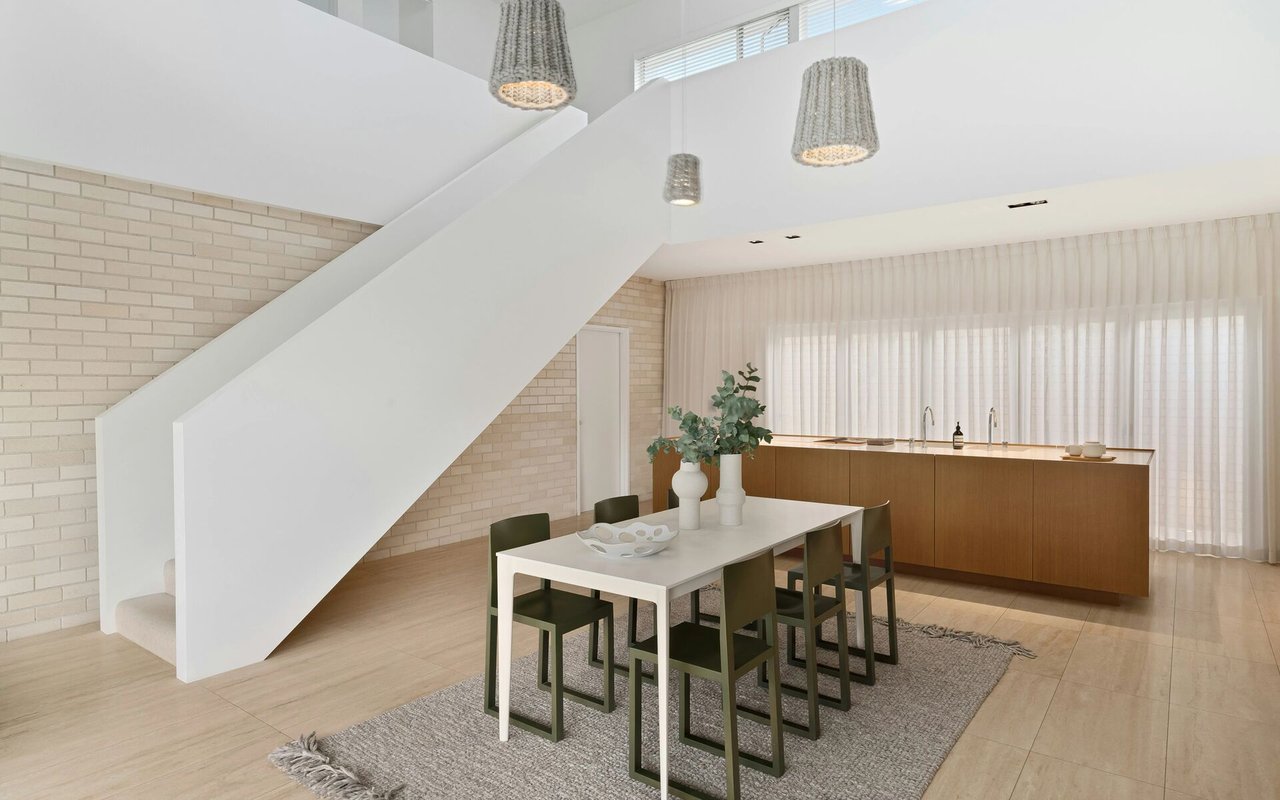 Tips to Furnish Your New Home for Less