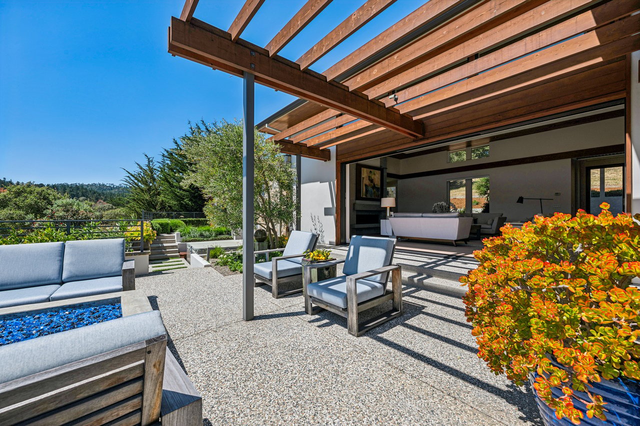 7536 Canada Vista Way