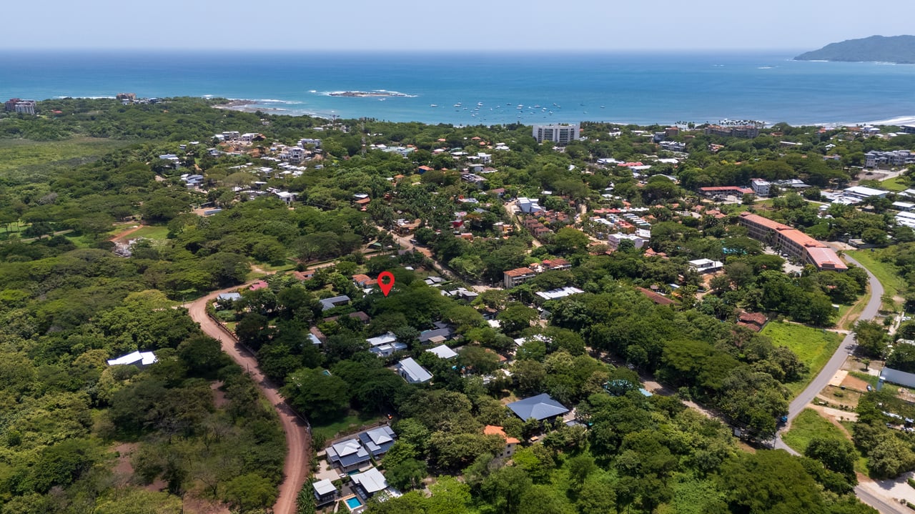 Casa Karibe | Vibrant 5-Bedroom Caribbean-Inspired Villa with Pool in Gated Tamarindo Community