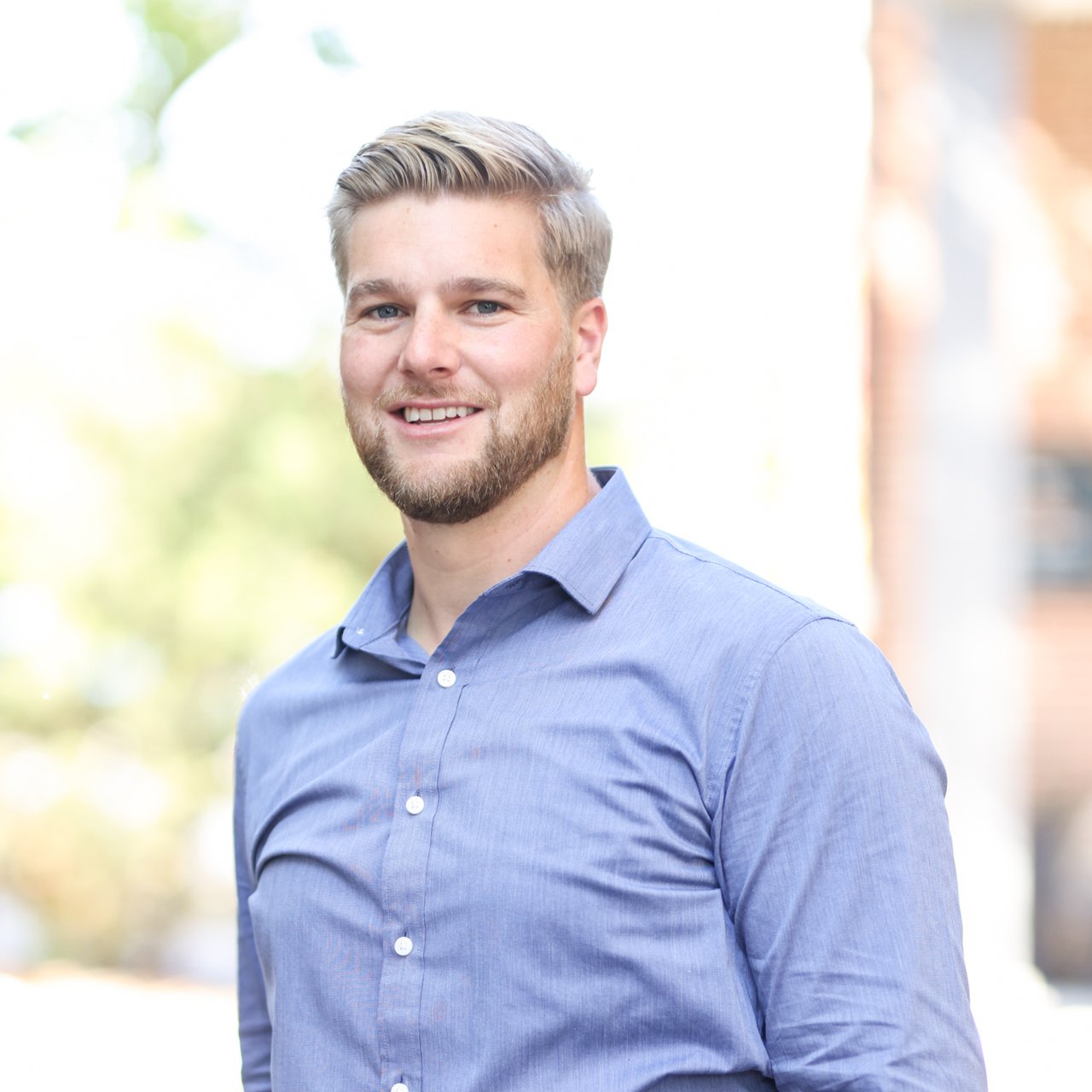 Matt Brugioni Lake Forest, IL Real Estate Agent Headshot