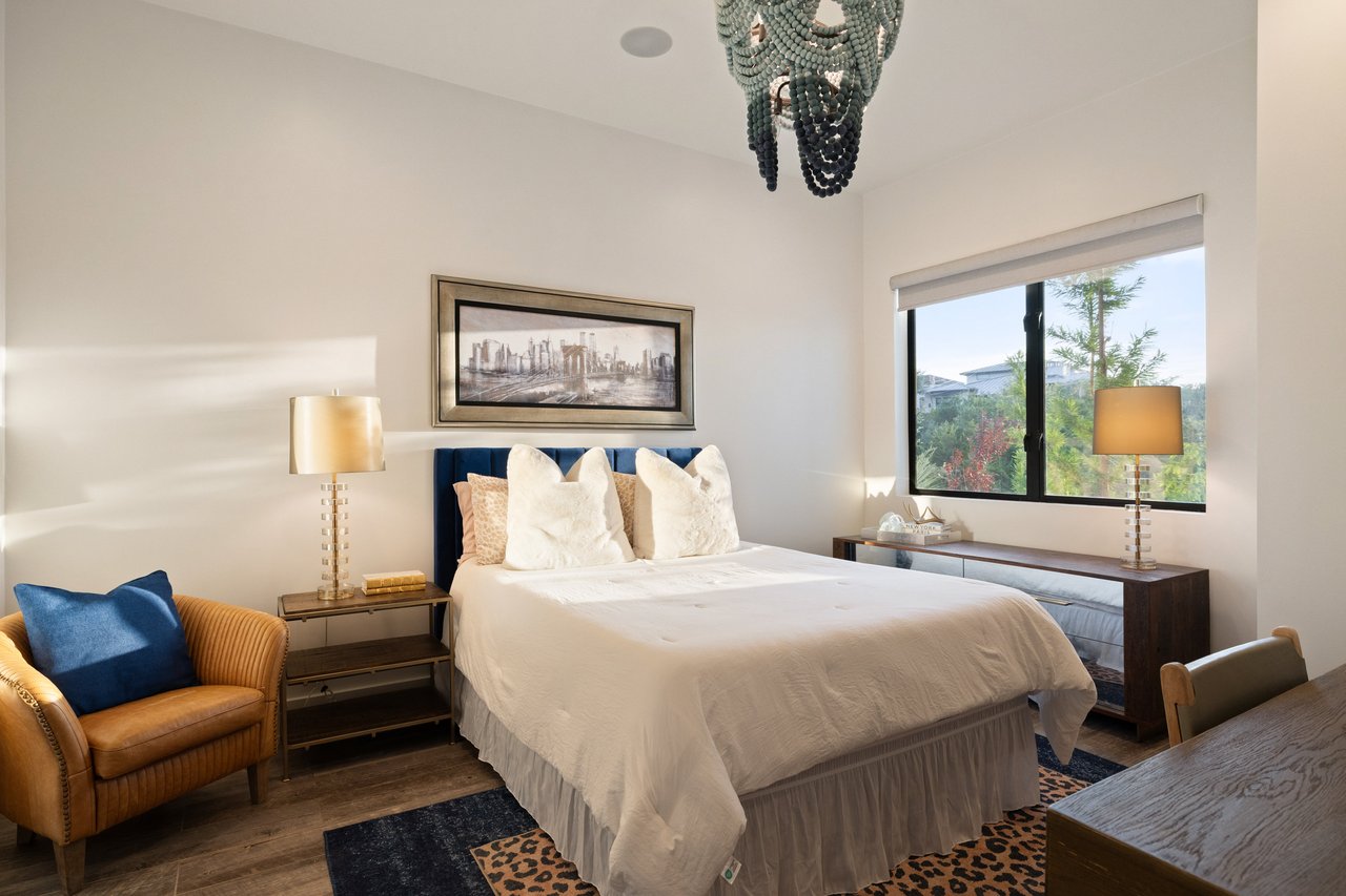 Spanish Oaks Luxury 