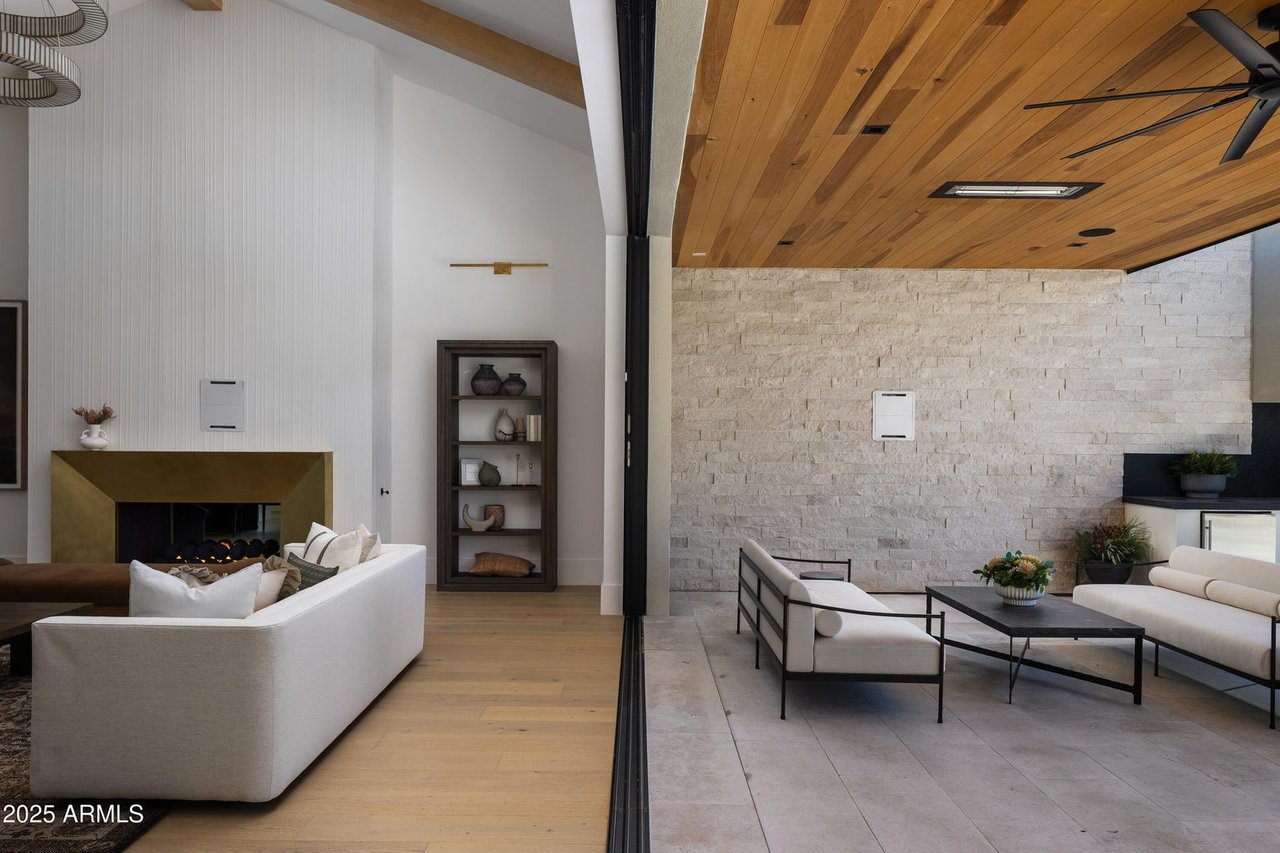 5636 E CABALLO Drive