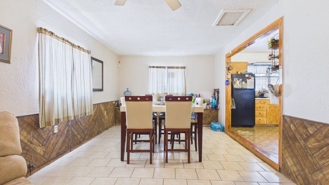 603 S Kenneth Ave.