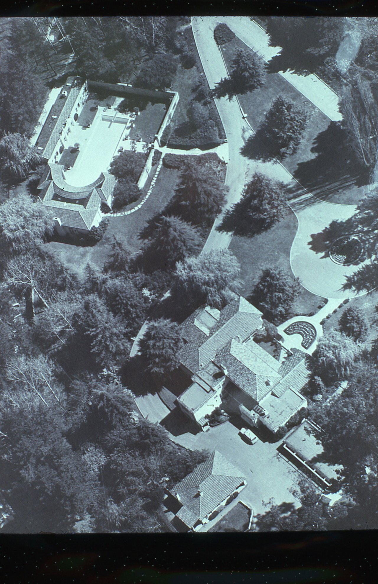 Lamorinda ~ In Time: The Story of Hacienda de las Flores