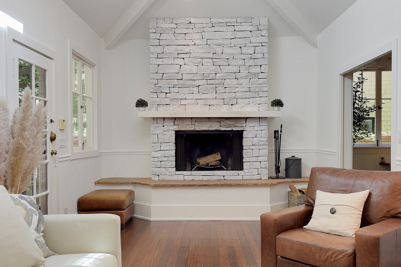 207 Madrone Ave