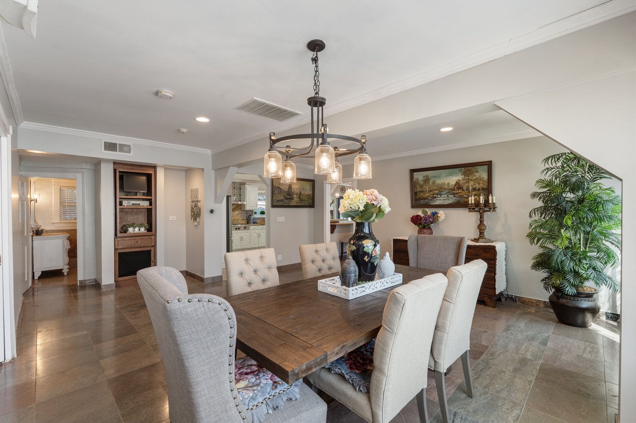 790 N El Molino Ave