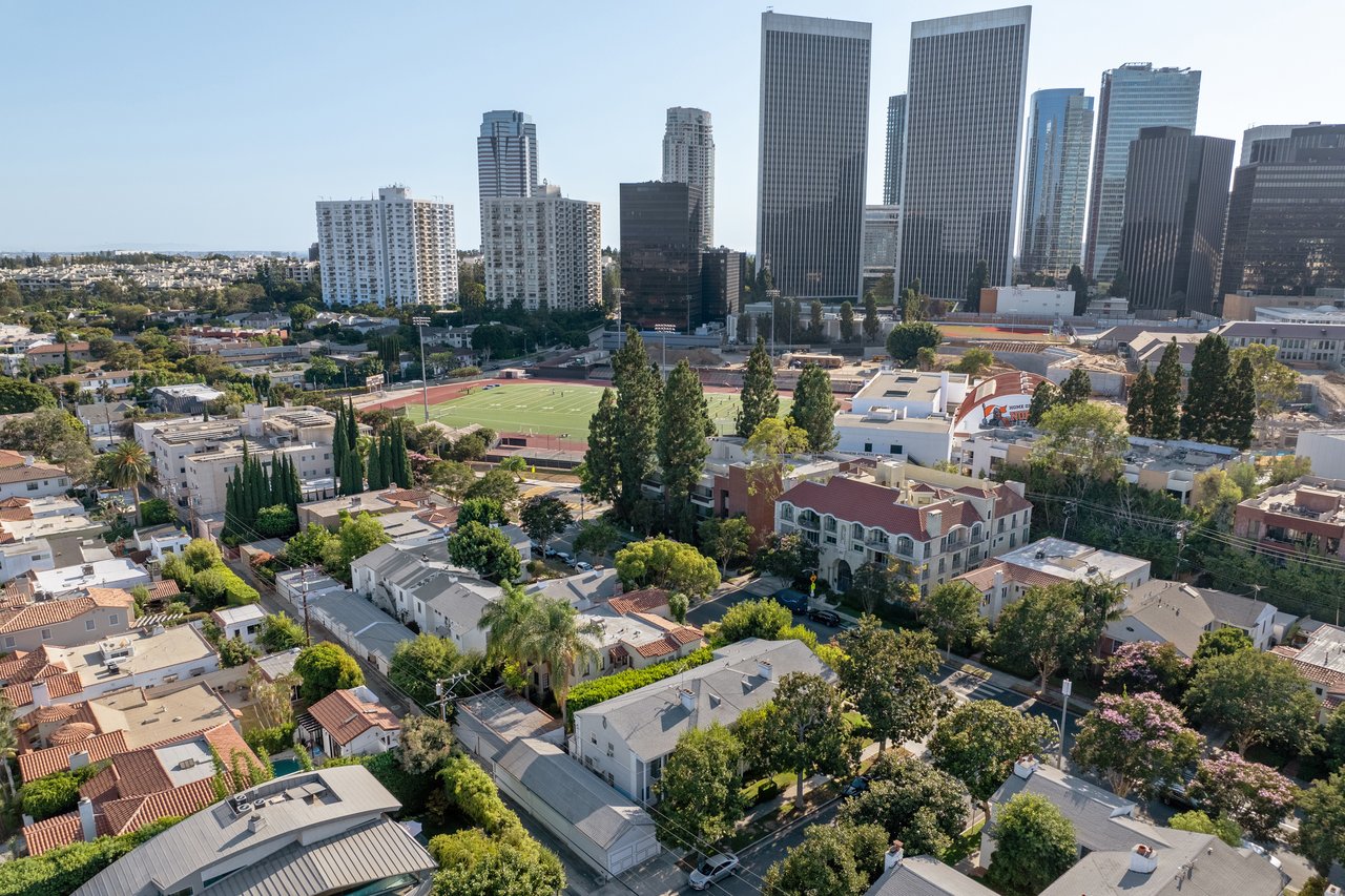 9762 Gregory Way, Beverly Hills 