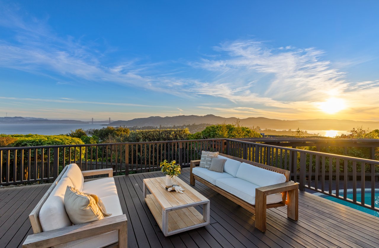 Sweeping Views of San Francisco and the Golden Gate Bridge