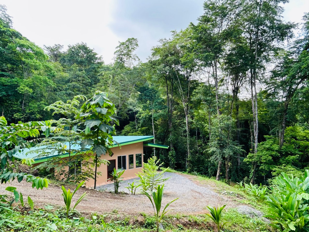 Fire Sale Investment Opportunity in Jardines del Morete | 2 Bed | 2 Bath Home with River Access