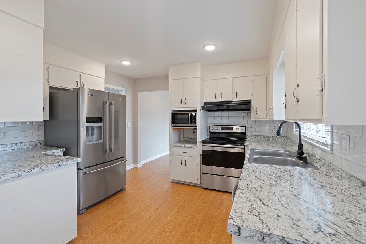 Beautiful Home with Updated Kitchen Near Downtown Huntsville!