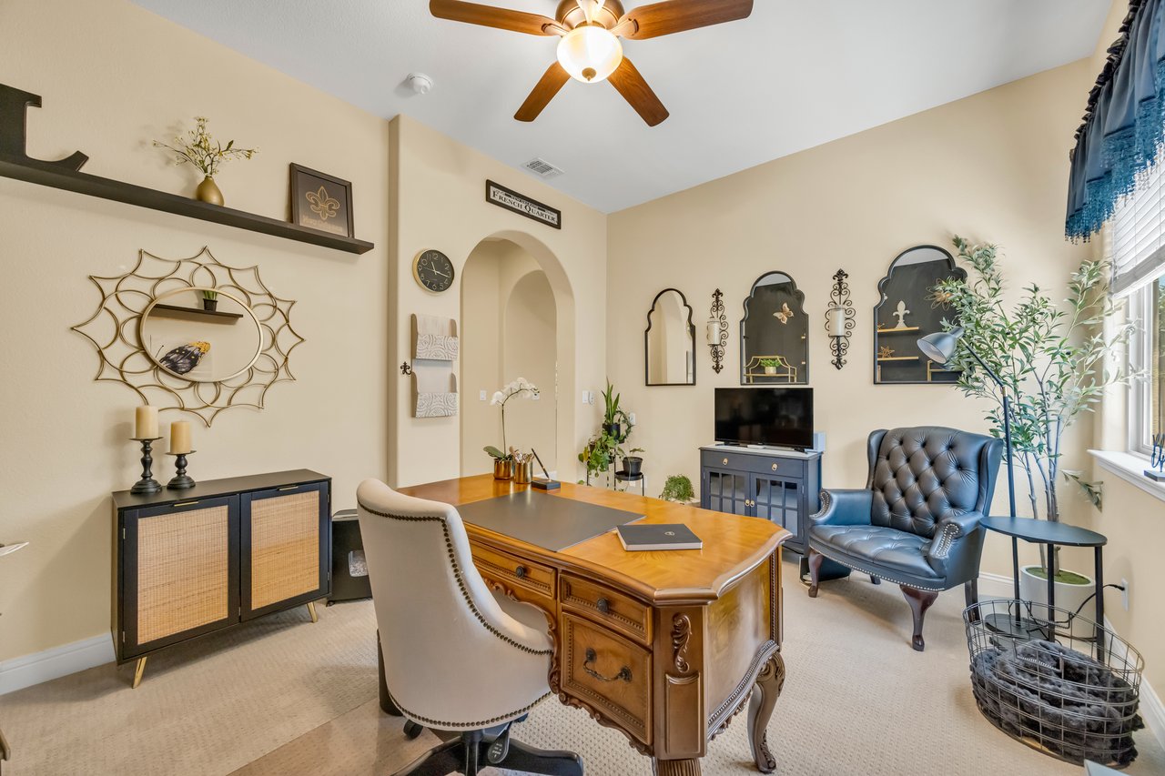 4040 Borderlands Dr