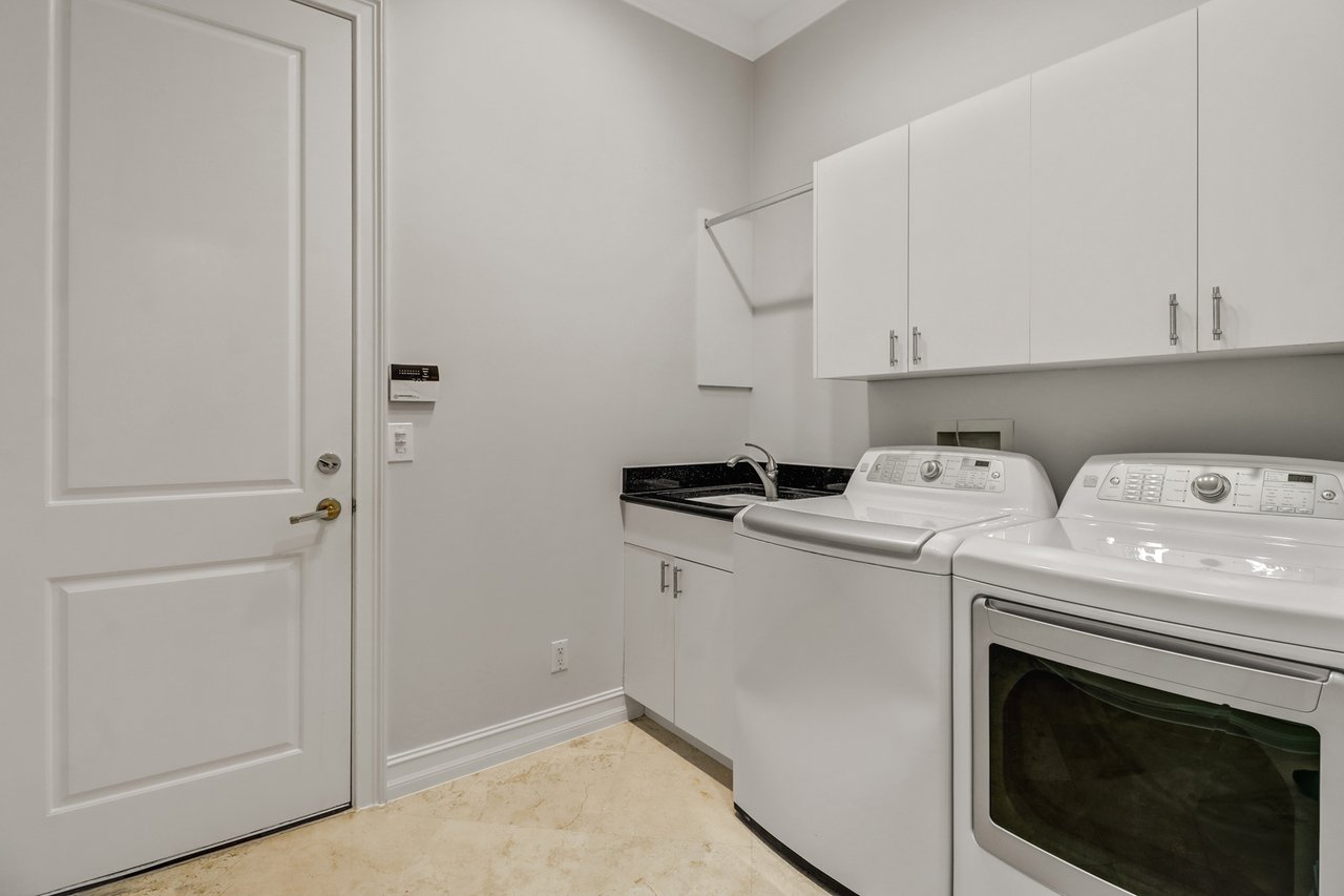 2270 Silver Palm Pl
