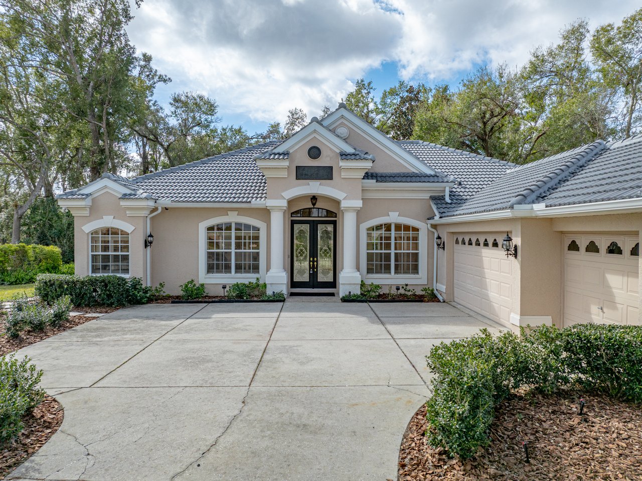 12632 OAK HOLLOW CT