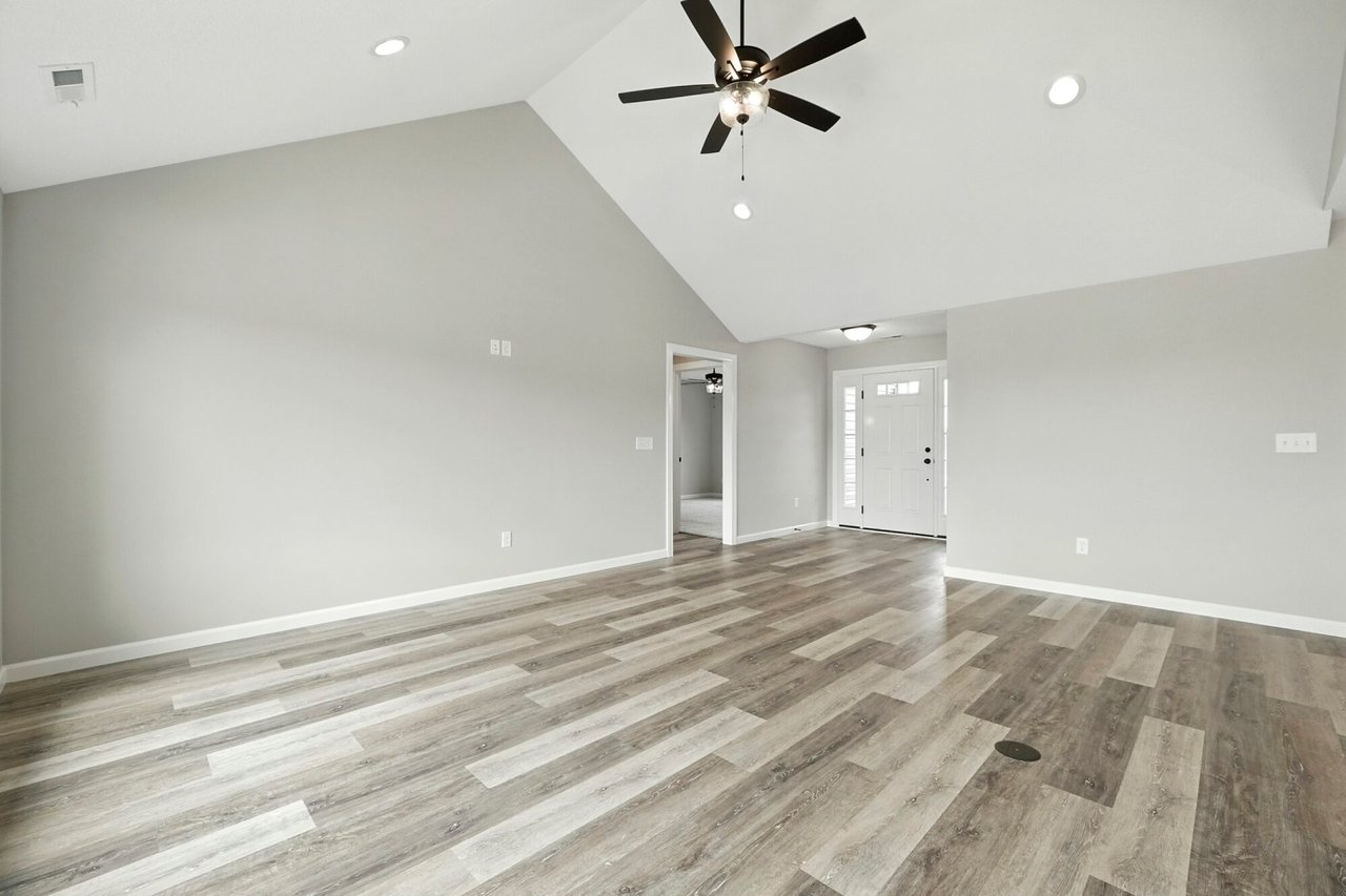 17155 Carrollton Ct
