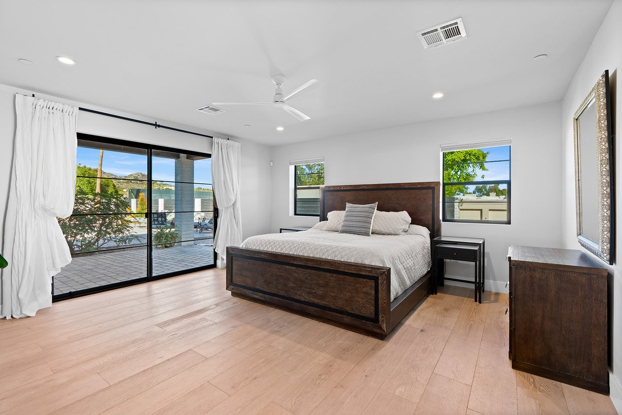 3842 E SAN MIGUEL Avenue, Paradise Valley