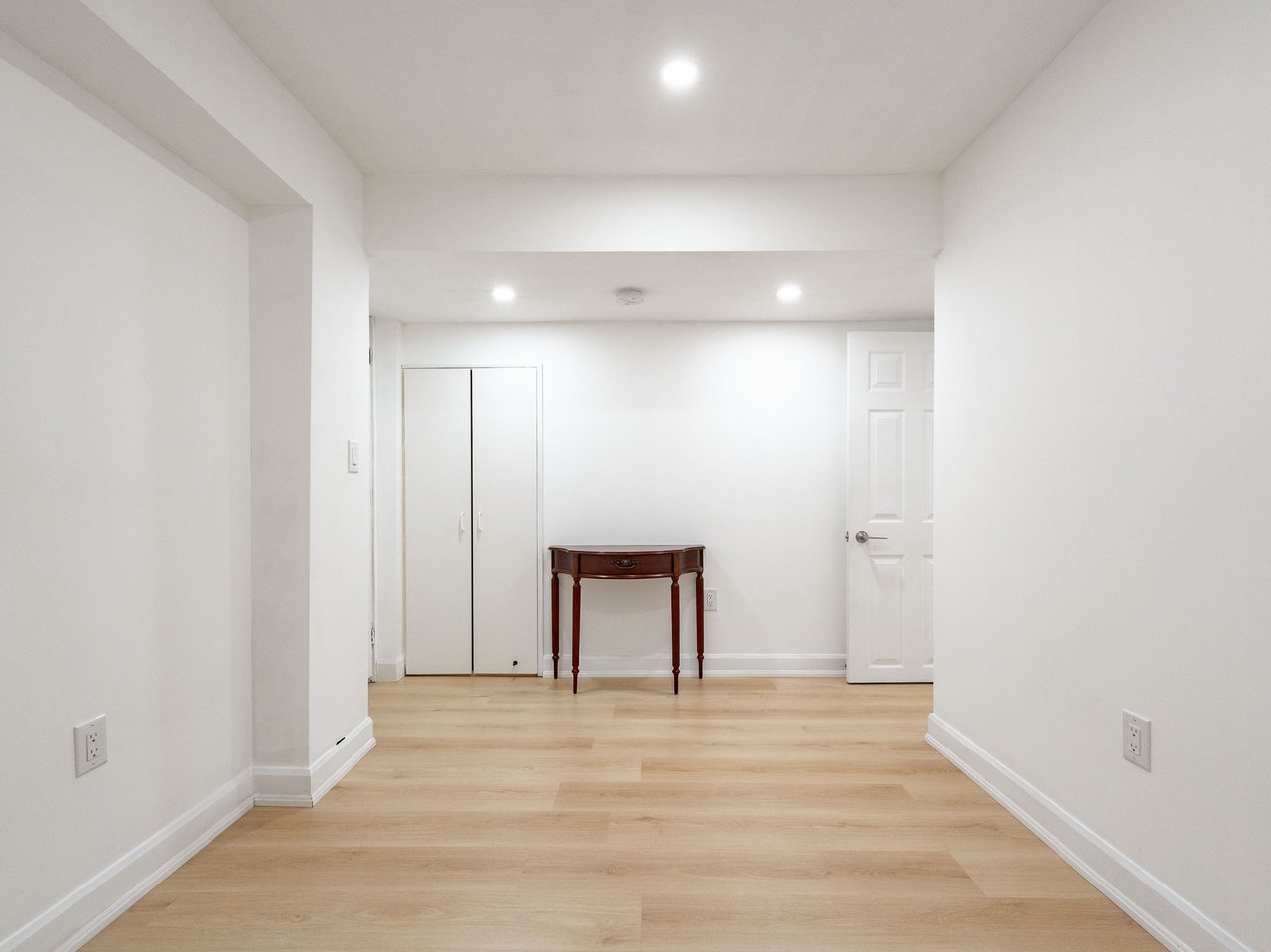 84 Grasslands Ave