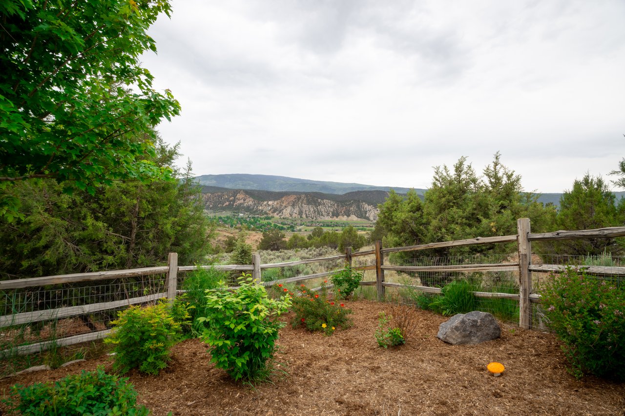 Pristine and Bright Four-Season Colorado Home