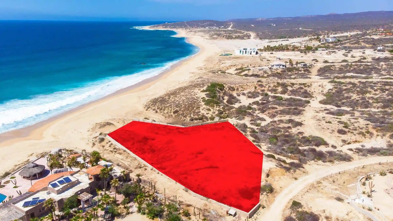 Vinorama Beachfront Lot 9
