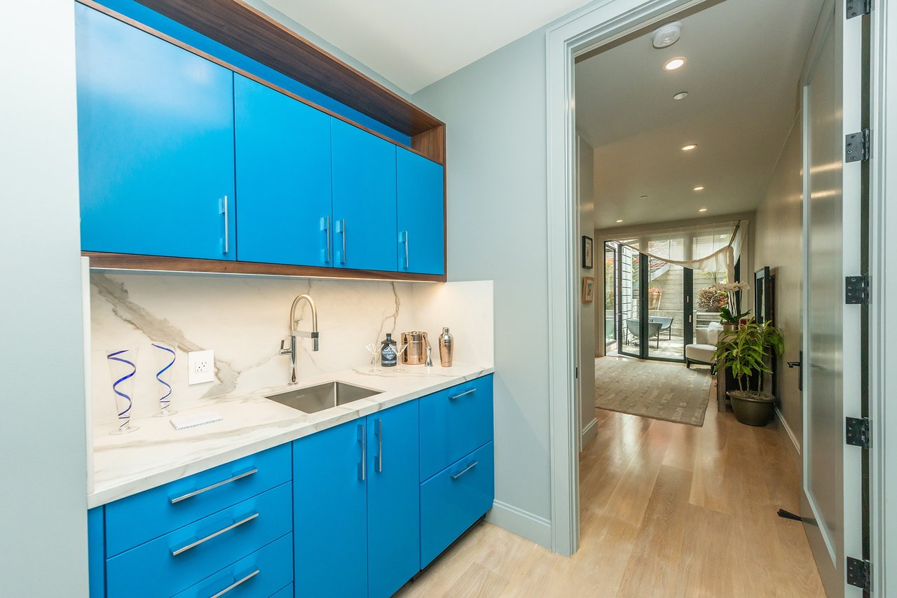 858 Ashbury