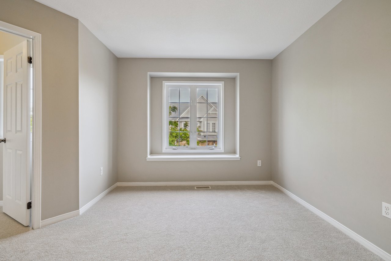 Freehold Townhouse on Quiet Court