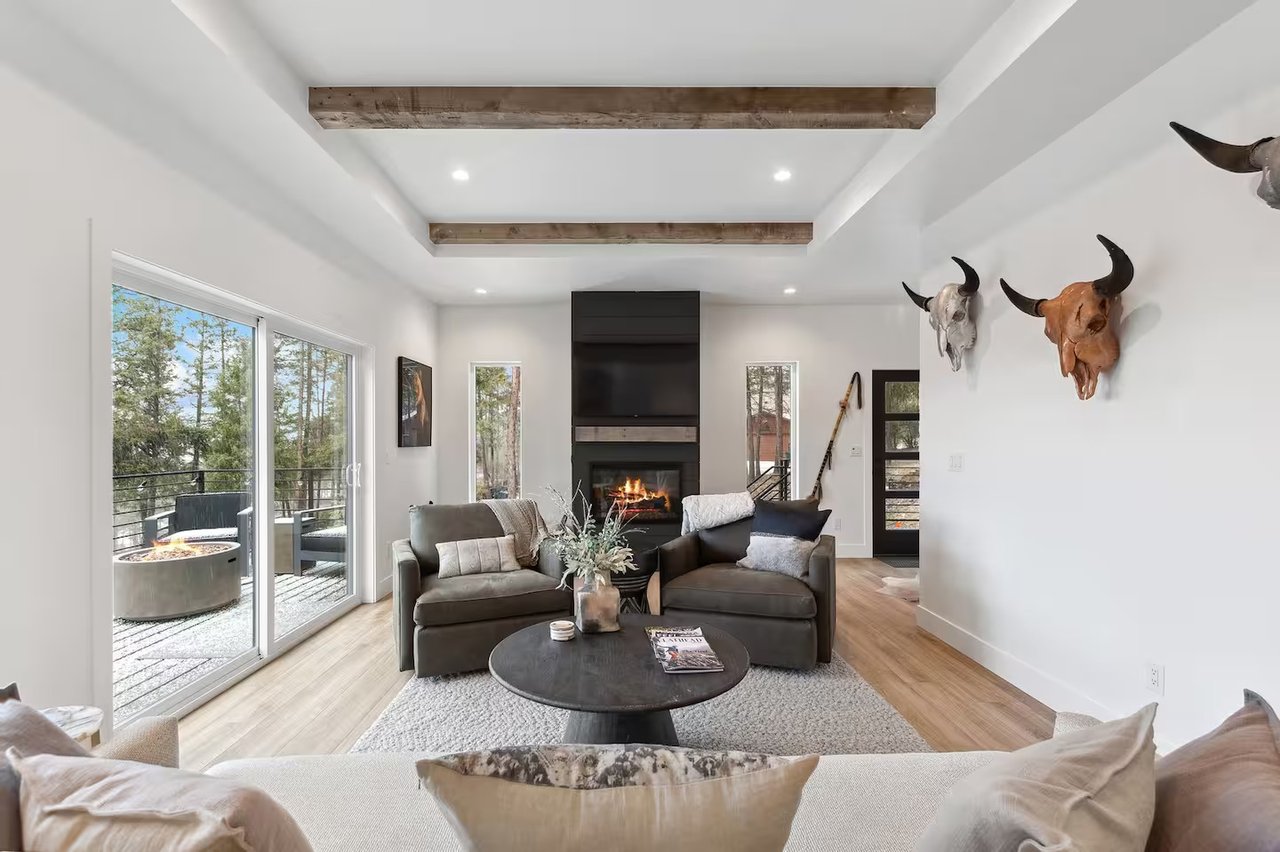 188 Lakeview Lane
