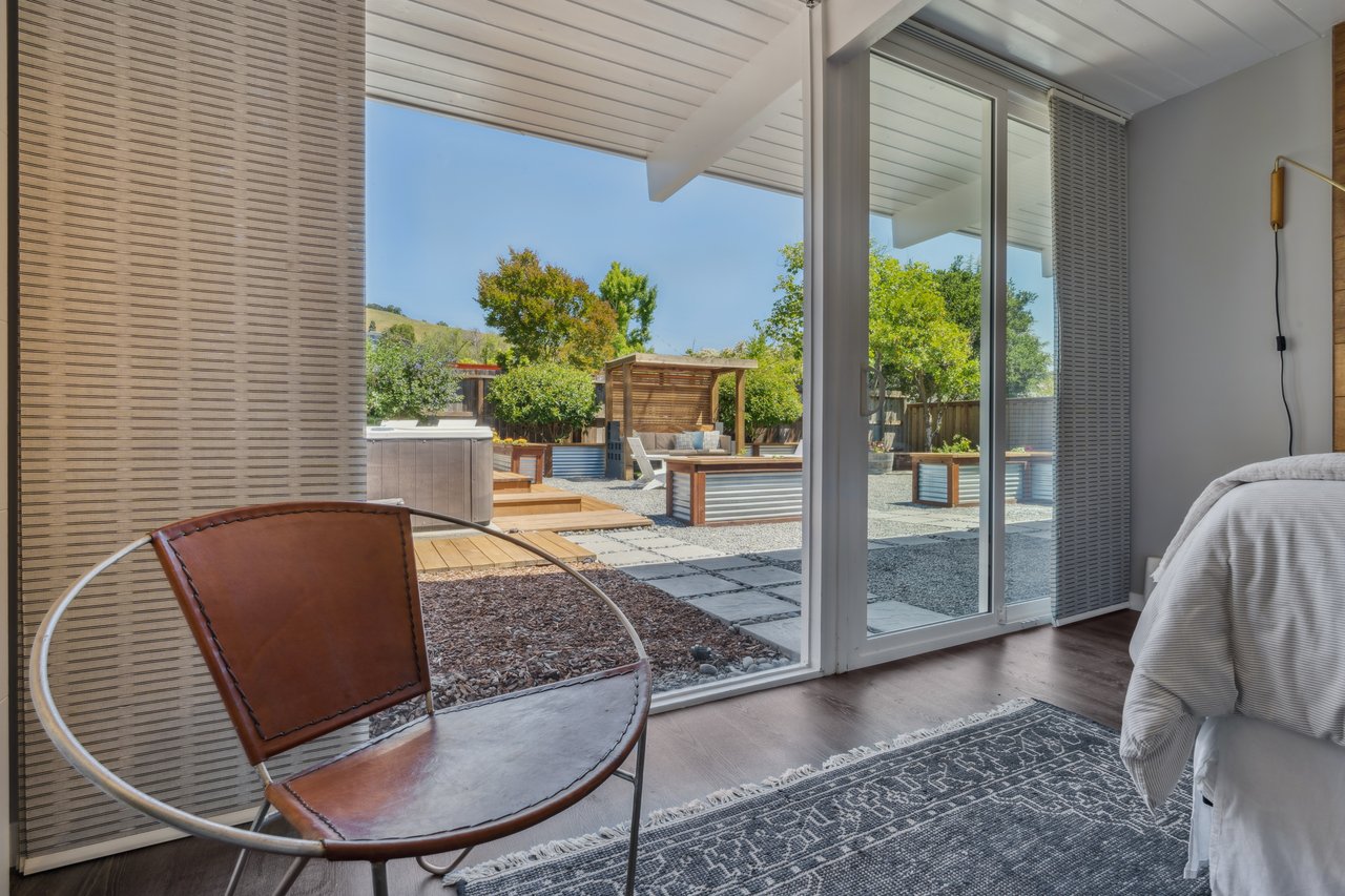 756 Del Ganado Rd