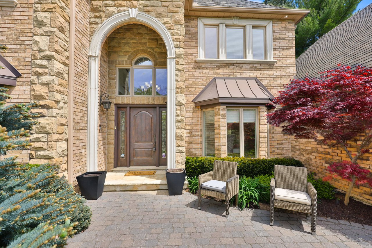 1277 Woodeden Dr