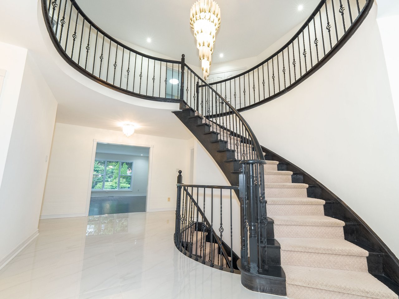 39 Montclair Rd