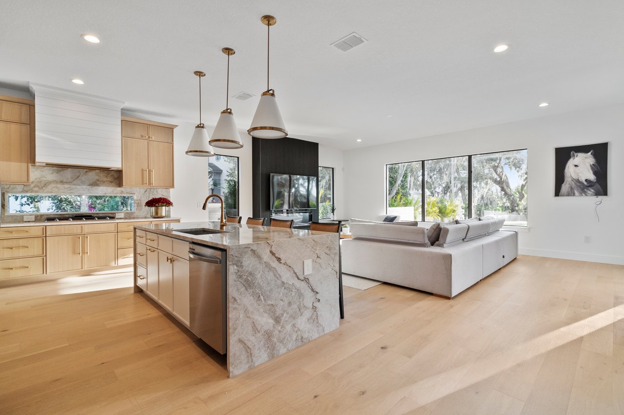 6564 Lagoon St, Windermere