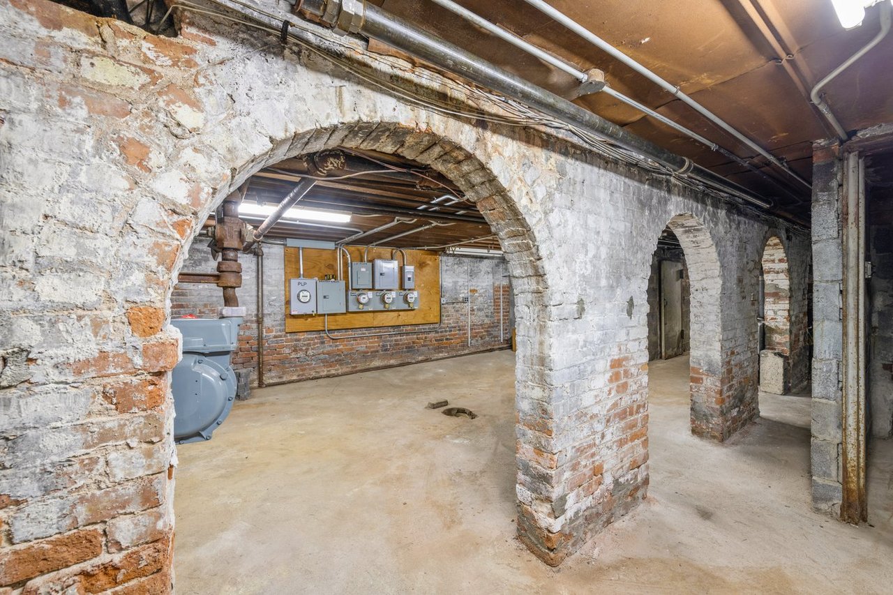 62 Saint Johns Place