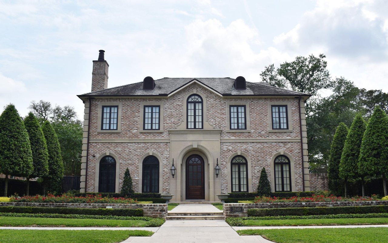 River Oaks