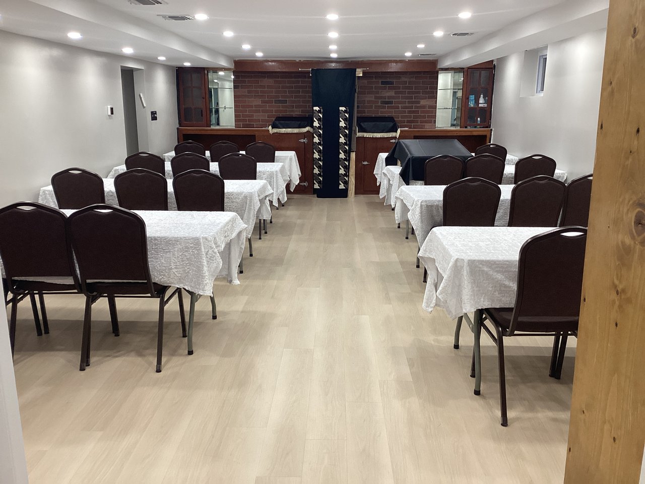 Beautiful Huge Home In Monticello