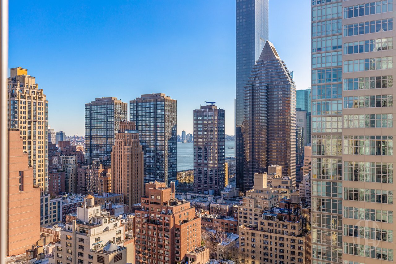 310 East 53rd Street #24C