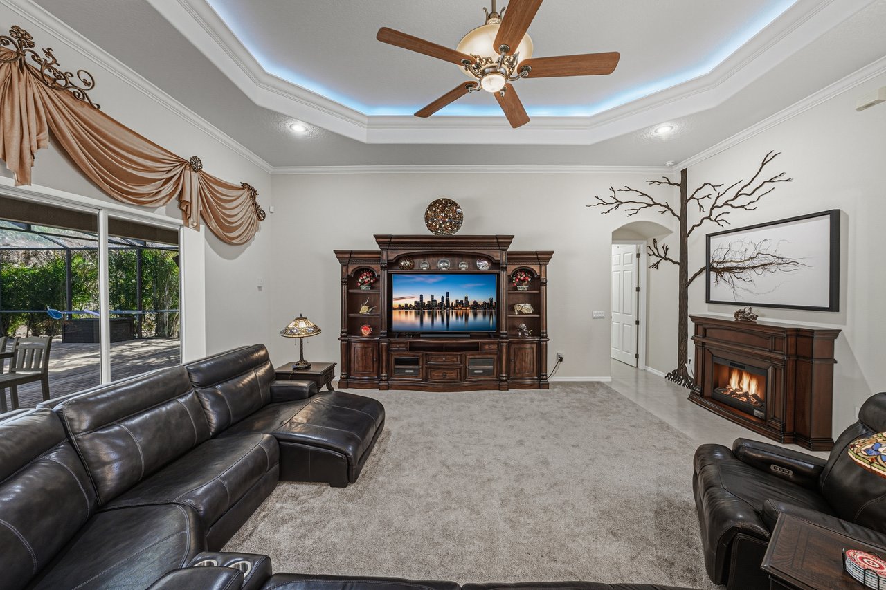 12852 GRAND TRAVERSE DR