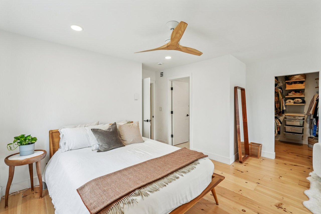 Cornwall Contemporary Wooded Retreat