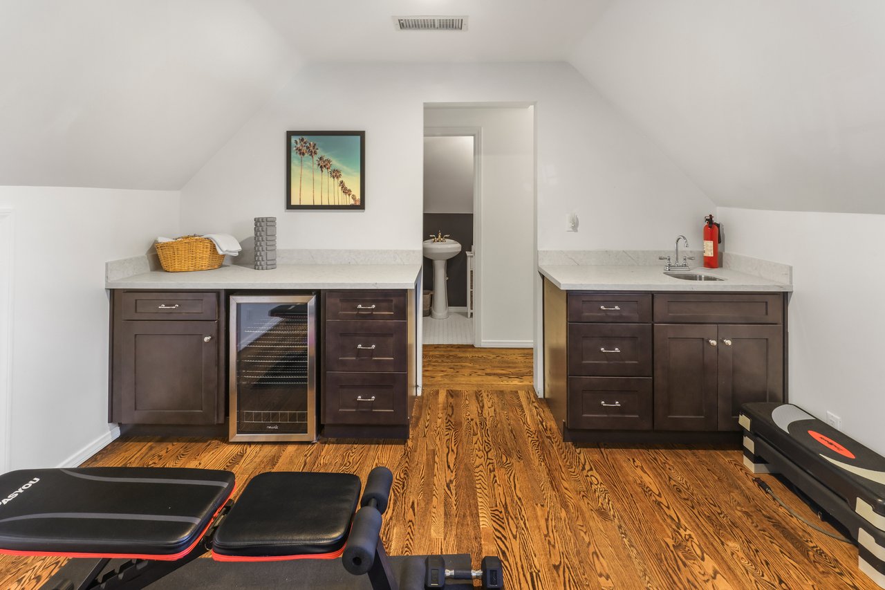 2494 Glen Canyon Road