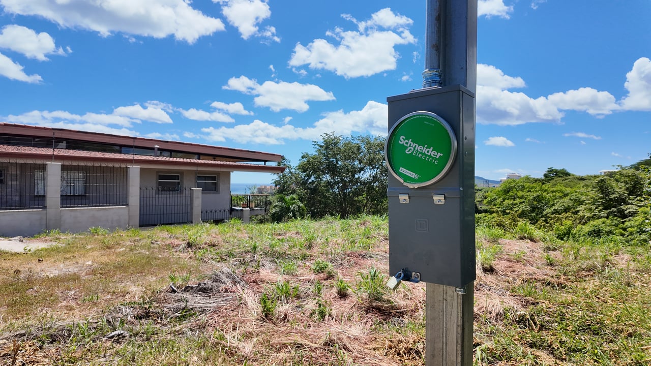 525.12 M2 Ocean View Lot with Water - Tamarindo
