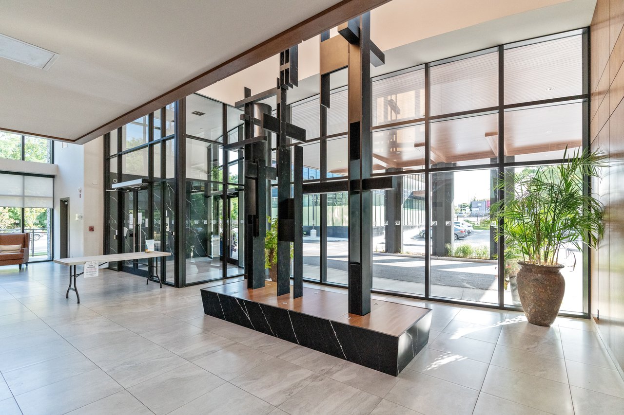 GR17-1575 Lakeshore Rd W