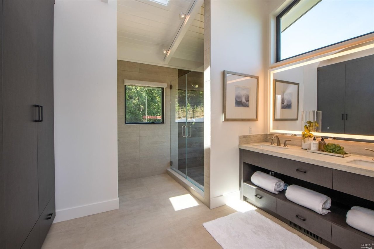 731 Fawn Dr