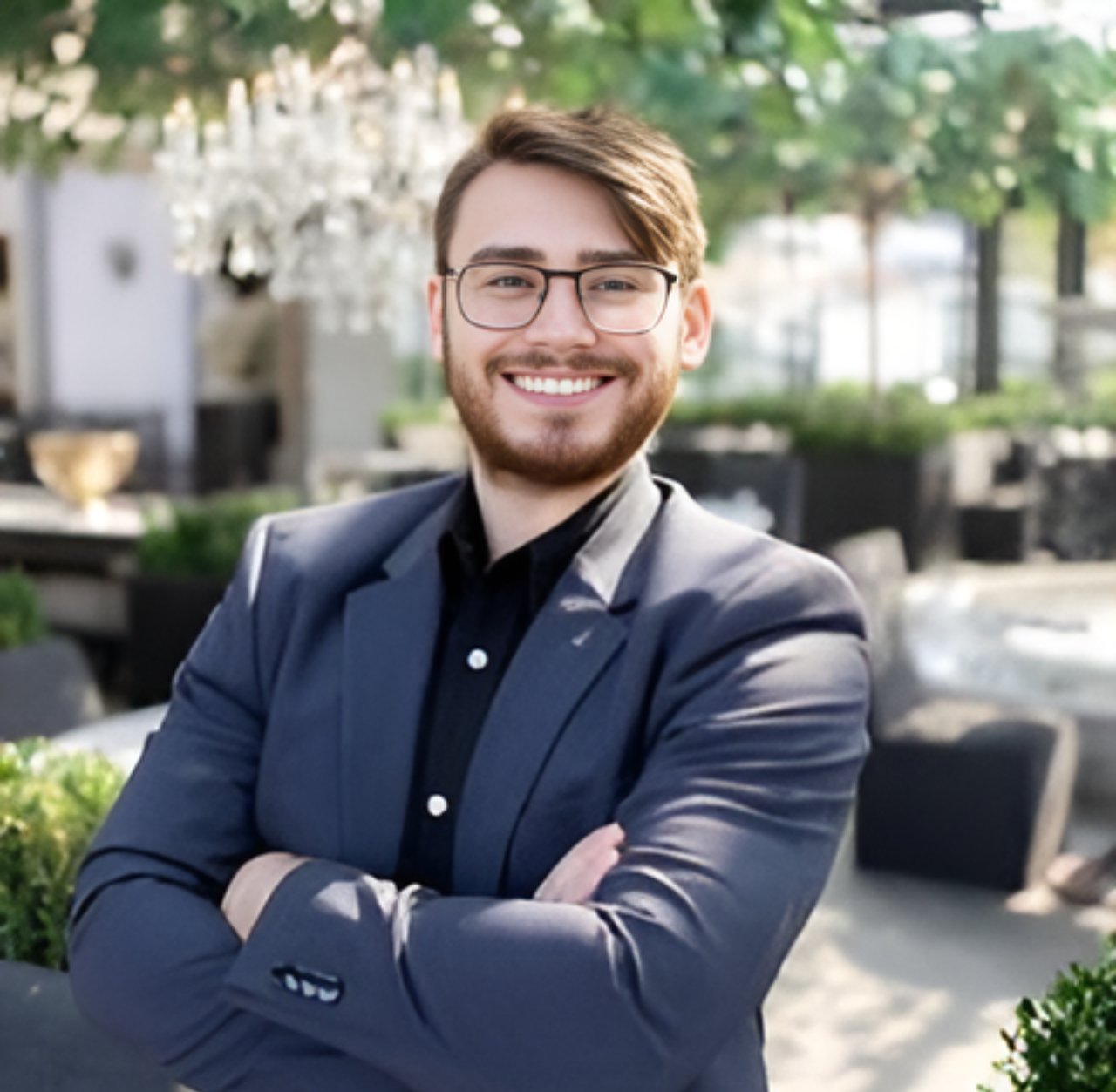 Ian Seng Worthington, OH Real Estate Agent Headshot