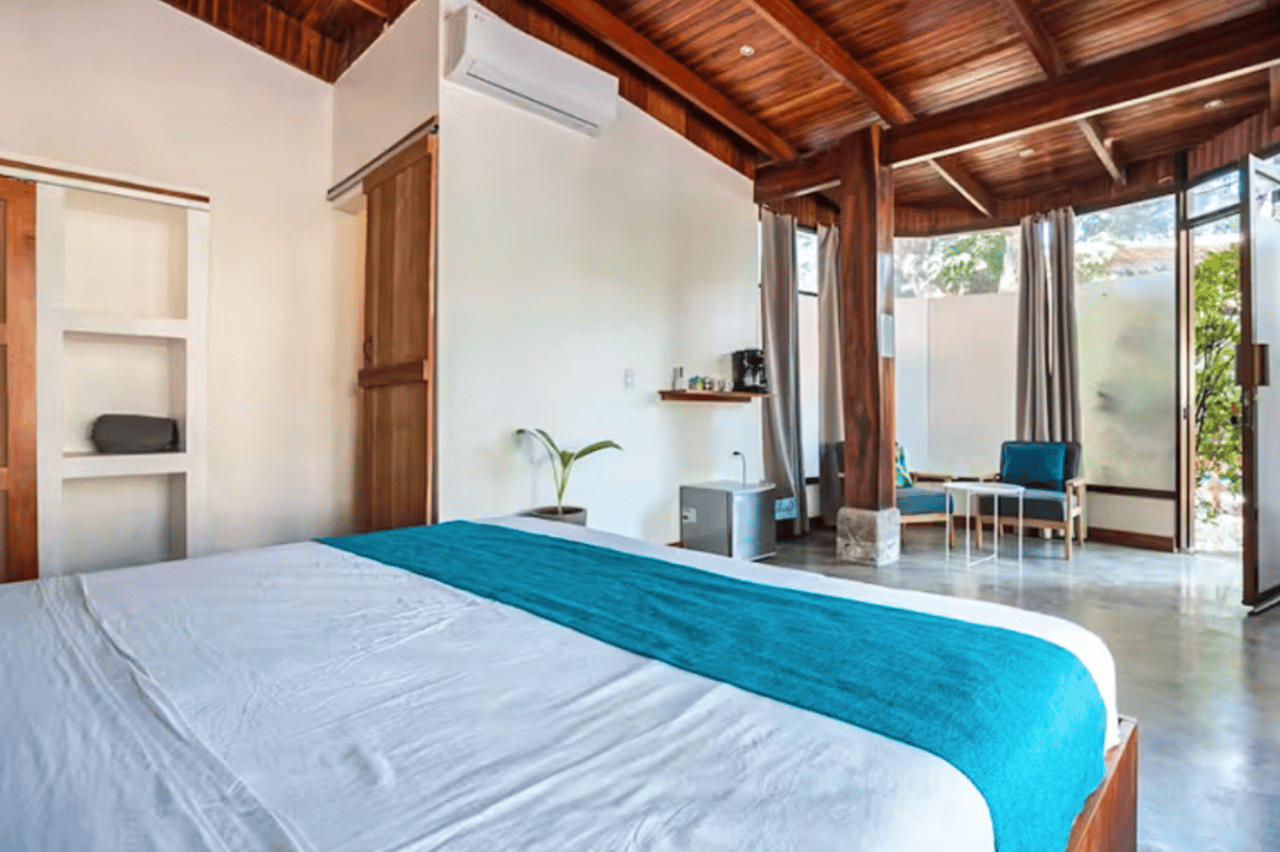 El Huerto Restaurant And Cabinas - Premier Investment
