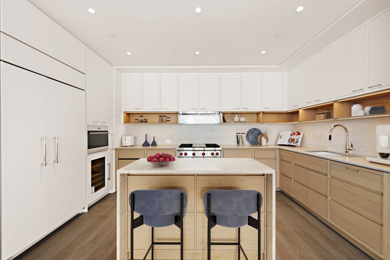 250 West 96th #22A